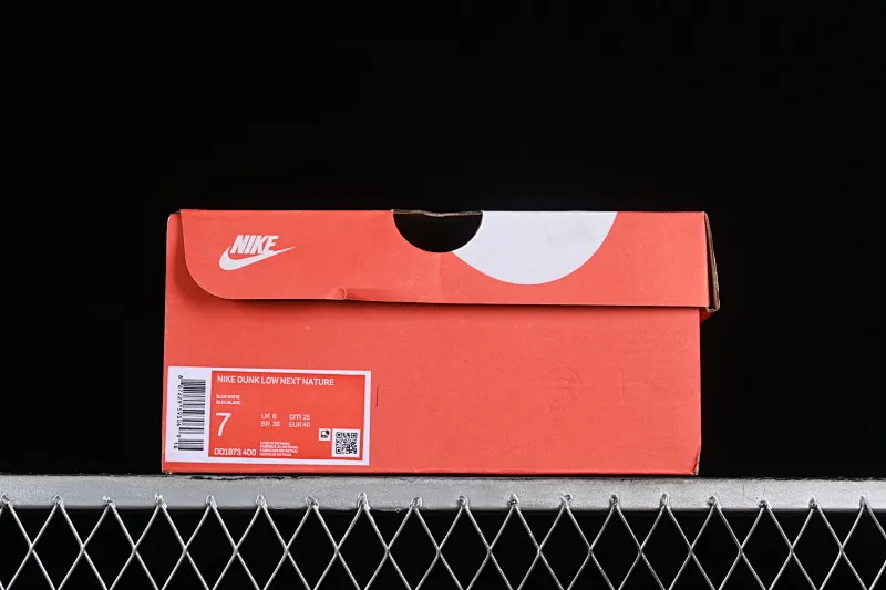 All categories Nk SB Dunk series Nk SB Dunk Low low-top sneakers F version Nk Dunk Low "Blue Tint" small fresh blue SB low-top casual sneakers DD1873-400